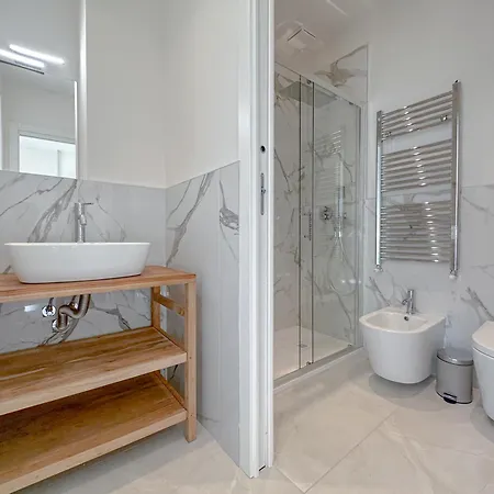 Appartement D'adda 16 - Luminosa - 3 Min Dal Naviglio Milaan